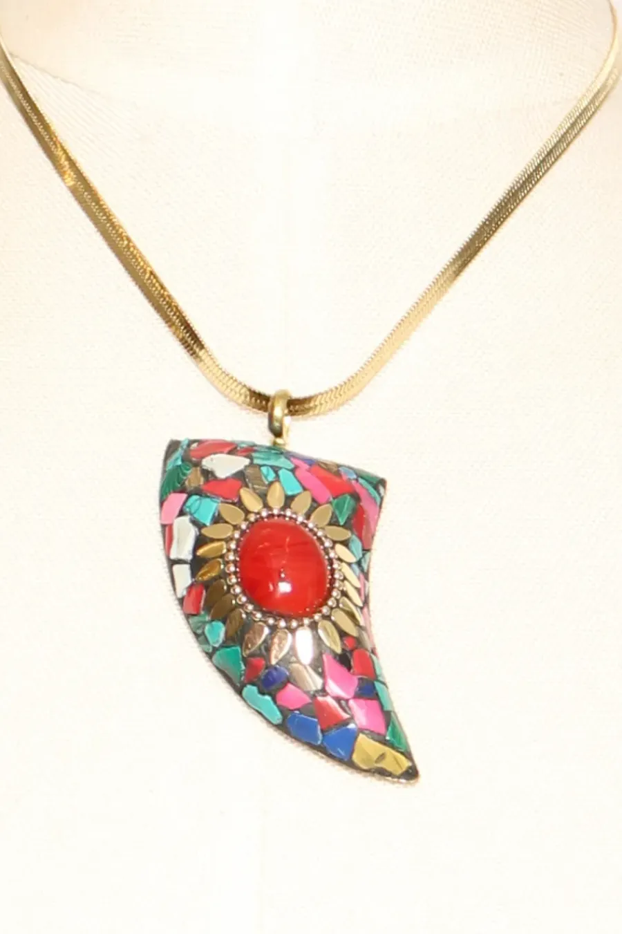 Zeroassoluto Collana chocker corno mosaico multicolor/rosso