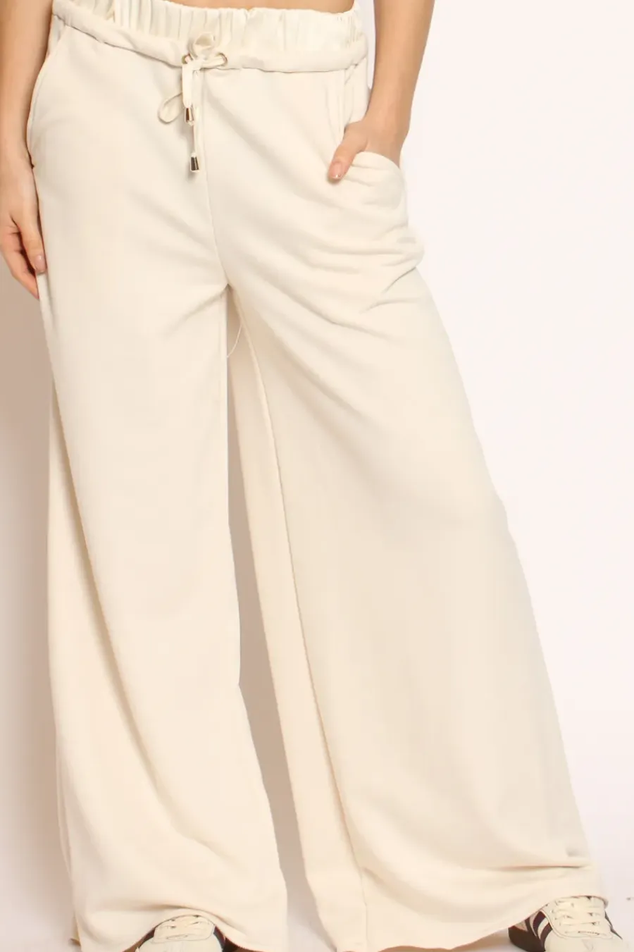 Have one Pantalone palazzo
