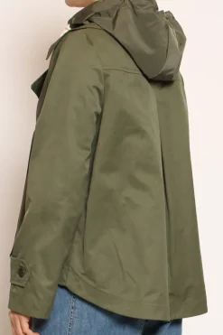 Tensione In Trench in cotone con cappuccio nylon rimovibile